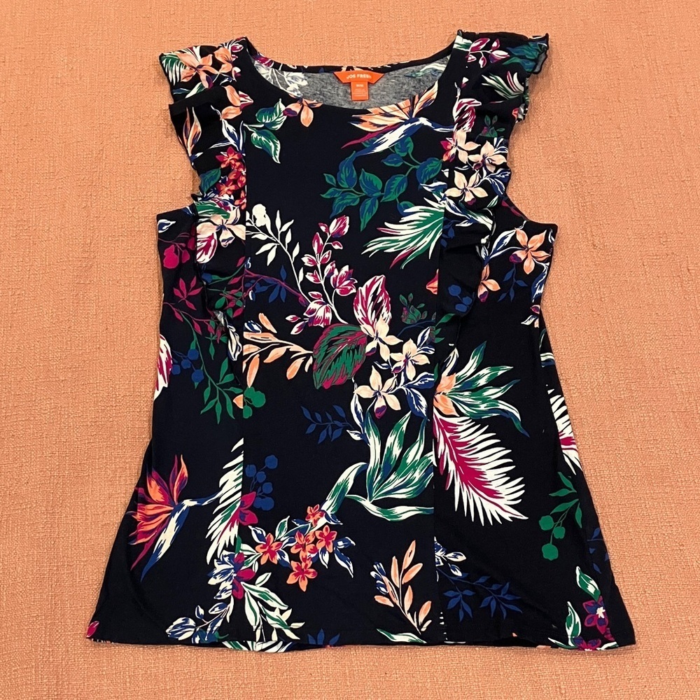 Floral Navy fluttery / Ruffle Top short sleeve - cotton